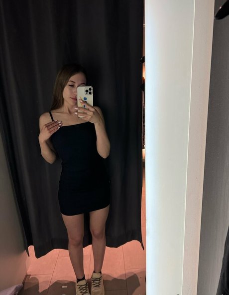 Photo nue de fuite OnlyFans de Littlelisa