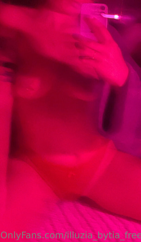 Photo nue de fuite OnlyFans de Illuziabytiafree