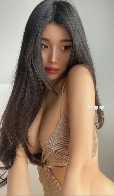 Photo nue de fuite OnlyFans de Mari Bambei