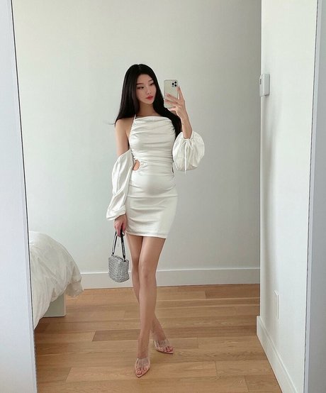 Photo nue de fuite OnlyFans de Mari Bambei