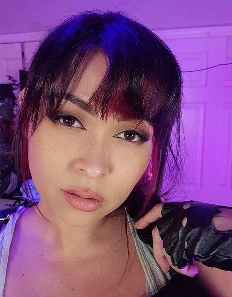 Photo nue de fuite OnlyFans de Pinksaltmoon