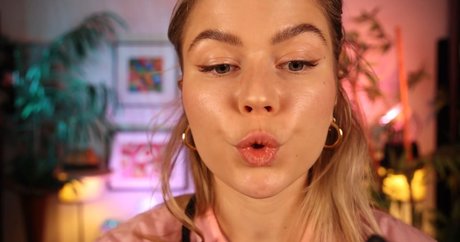 Photo nue de fuite OnlyFans de Lizi Asmr