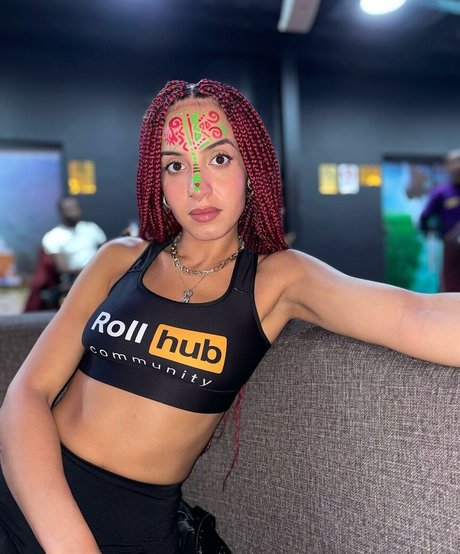 Photo nue de fuite OnlyFans de Alizehxrouge