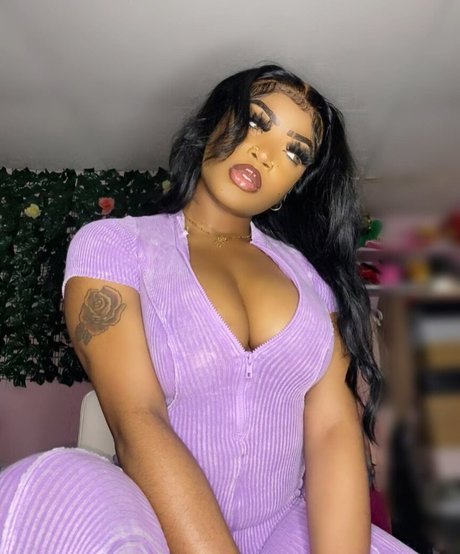 Photo nue de fuite OnlyFans de Zarijinsei