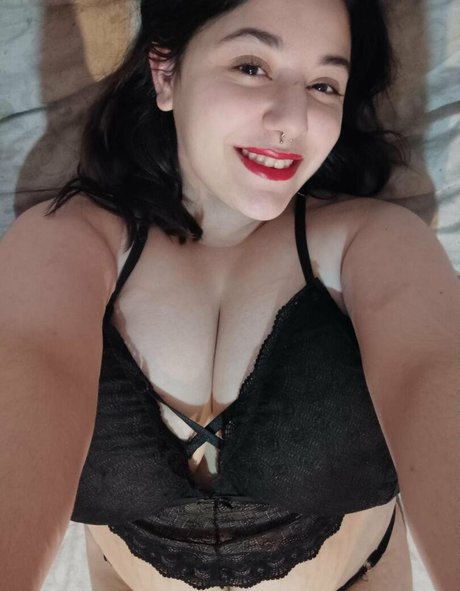 Photo nue de fuite OnlyFans de Sweetybeluu