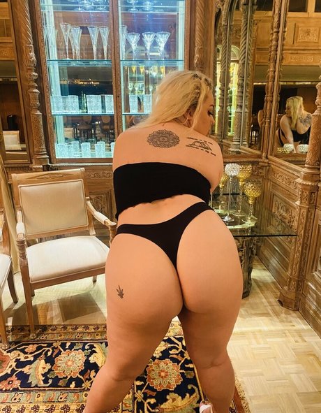 Photo nue de fuite OnlyFans de Haileyrae20