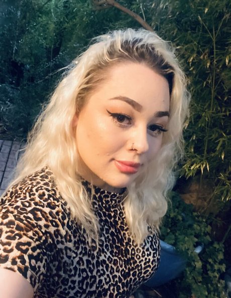 Hailey_rae20