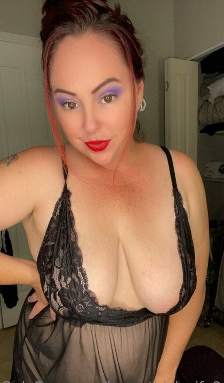 Photo nue de fuite OnlyFans de Hornythickwife2