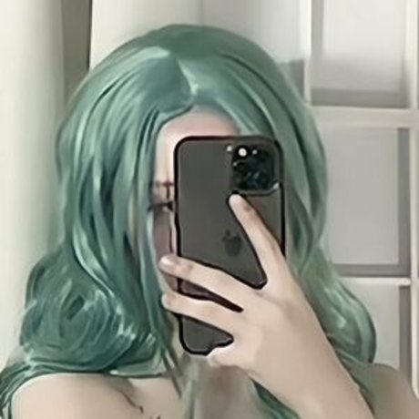 Photo nue de fuite OnlyFans de Lolaaasaur