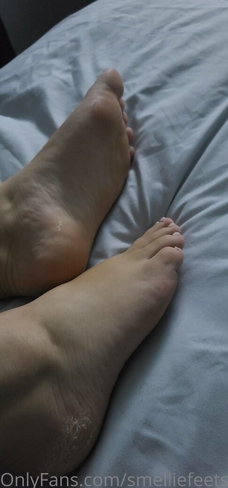 Photo nue de fuite OnlyFans de Smelliefeetsweetie