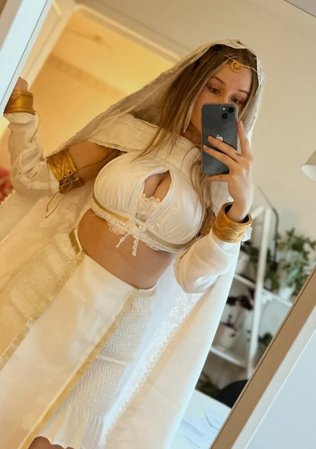 Photo nue de fuite OnlyFans de Elina Twich