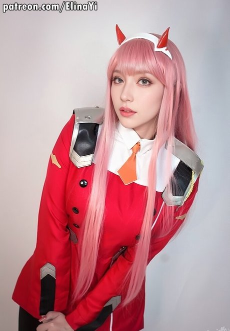 Elina Yi
