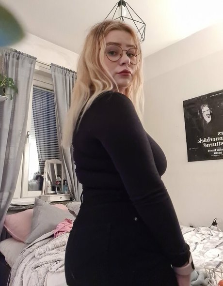 Photo nue de fuite OnlyFans de Glitterbabeprincess