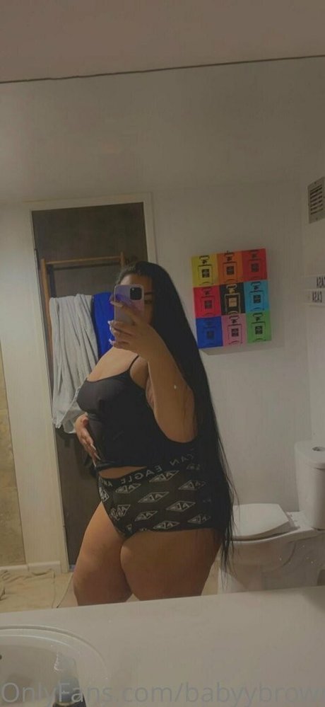 Photo nue de fuite OnlyFans de Babyybrownskinfree