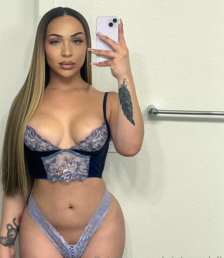 Photo nue de fuite OnlyFans de Winterxxdoll