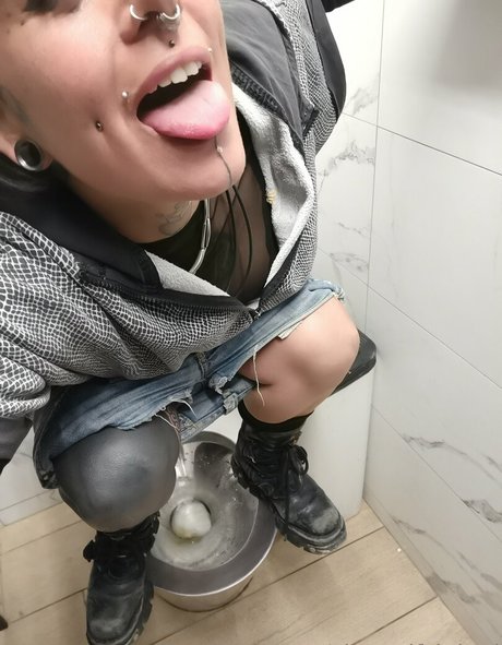 Photo nue de fuite OnlyFans de Shewolfinked
