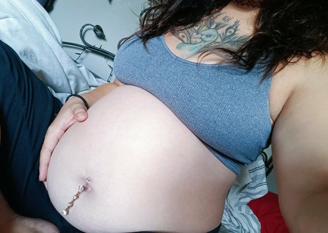 Photo nue de fuite OnlyFans de Naughtysalamanderfree