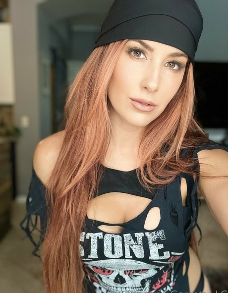Photo nue de fuite OnlyFans de Santana Garrett