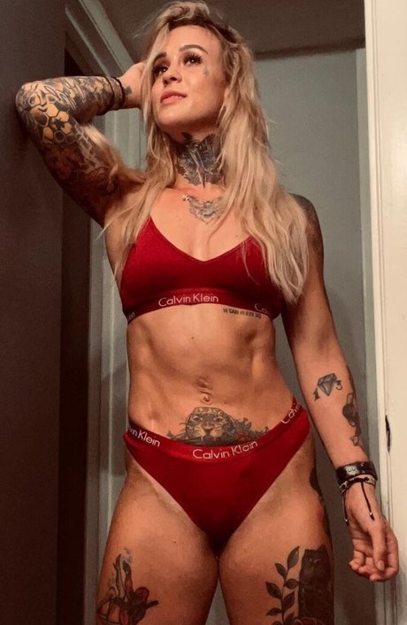 Photo nue de fuite OnlyFans de Taylor Starling