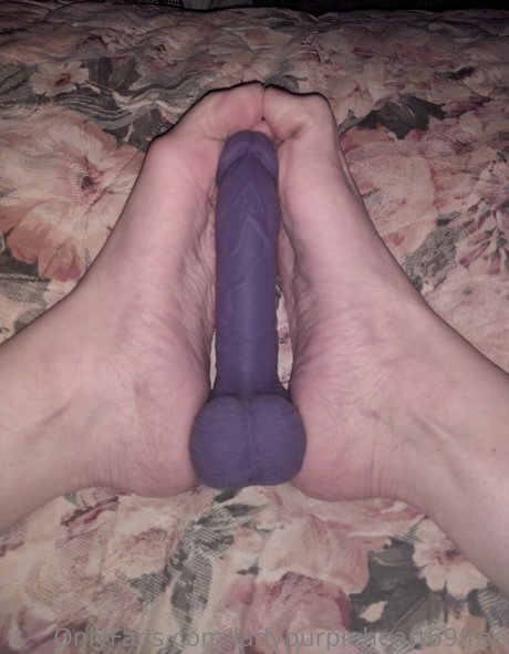 Photo nue de fuite OnlyFans de Ladypurpleheart69free