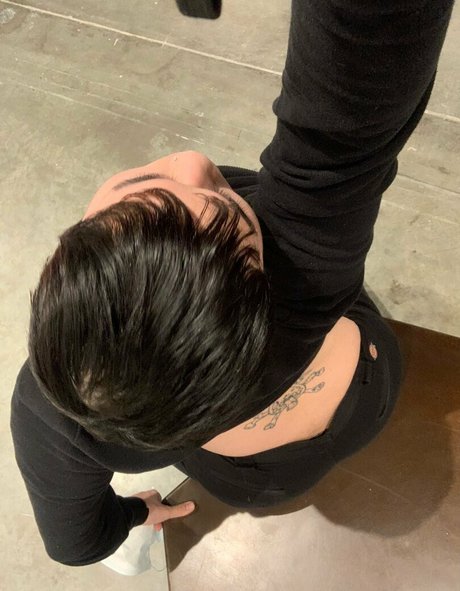 Photo nue de fuite OnlyFans de Lewdkittyyyy