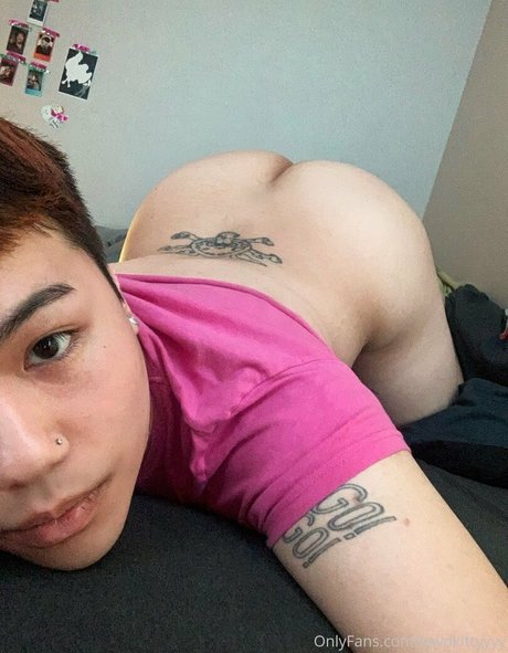 Photo nue de fuite OnlyFans de Lewdkittyyyy