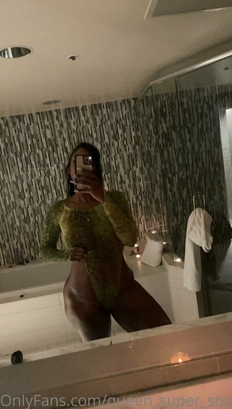 Queensupersoaker