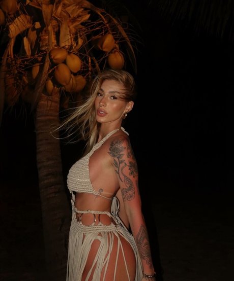 Photo nue de fuite OnlyFans de Vitoria Mondoni