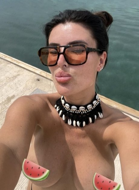 Photo nue de fuite OnlyFans de Danielle Martin