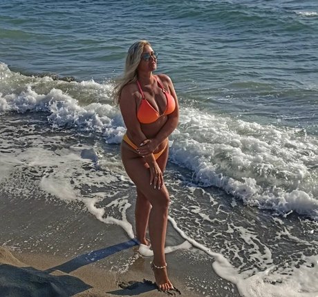 Justwoman 42
