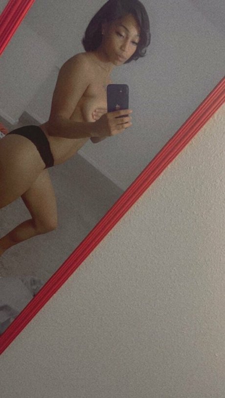 Photo nue de fuite OnlyFans de Pressuremodelsexplicit