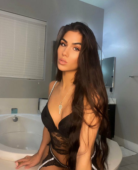 Photo nue de fuite OnlyFans de Therosaliaxo