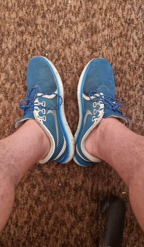 Ladsfeetfree