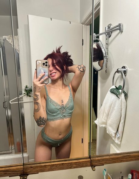 Photo nue de fuite OnlyFans de Teeenybop