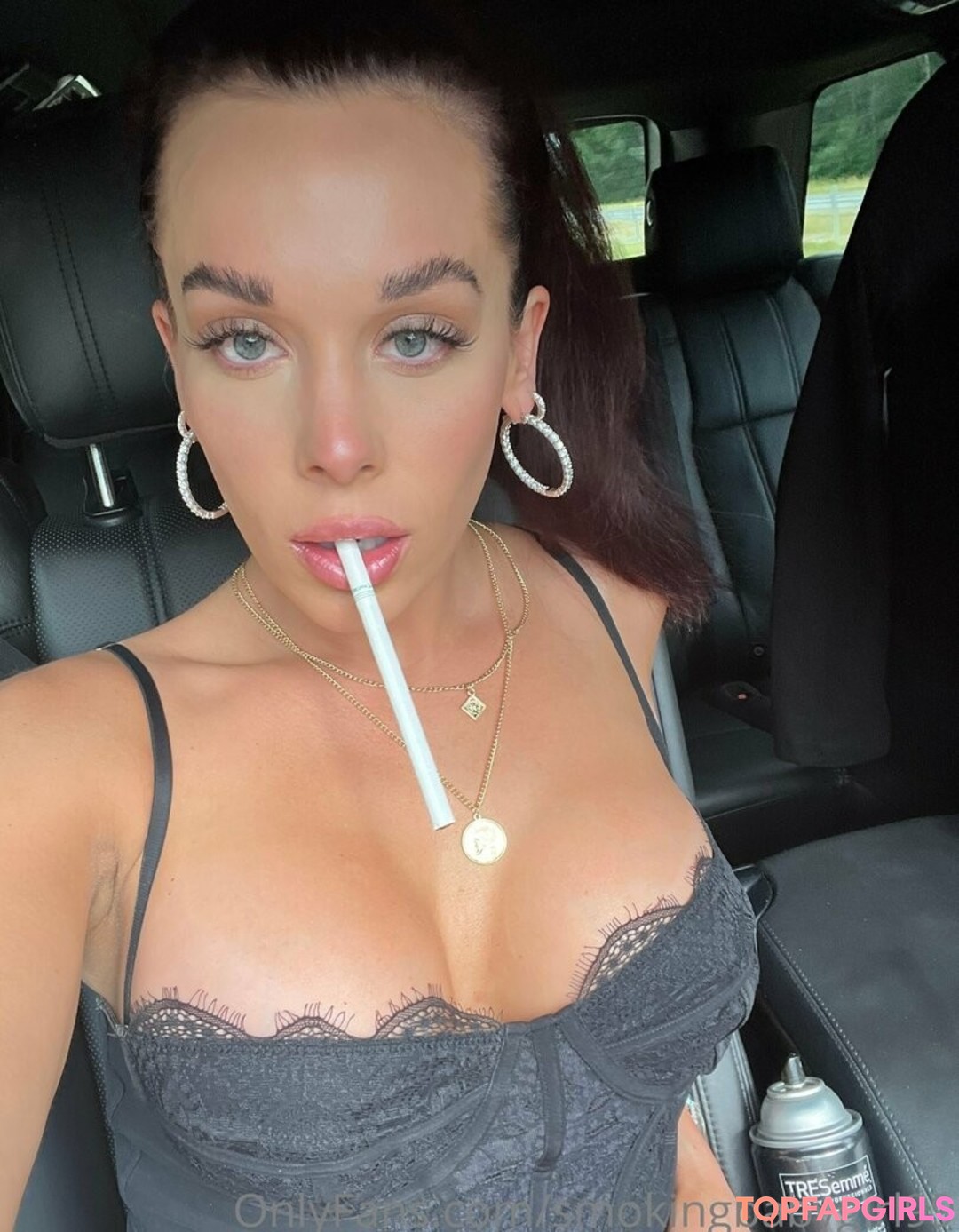 Photo nue de fuite OnlyFans de Smokingbabygirl99 #61 Photo nue de fuite OnlyFans de Smokingbabygirl99 #61