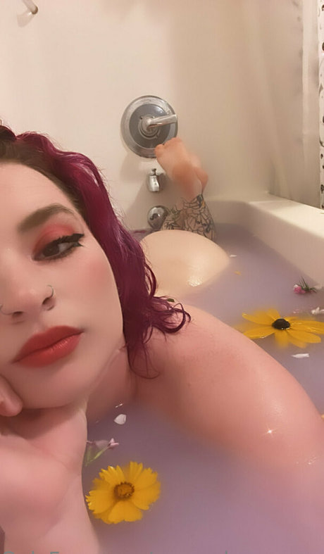 Photo nue de fuite OnlyFans de Persephonesmuses