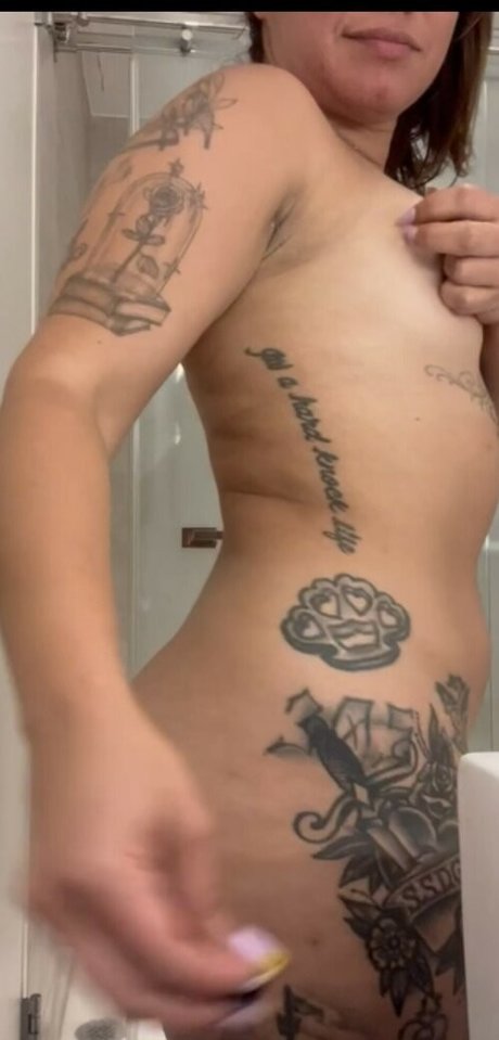 Photo nue de fuite OnlyFans de Lolo Barreiro