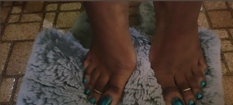 Cfootgoddessx
