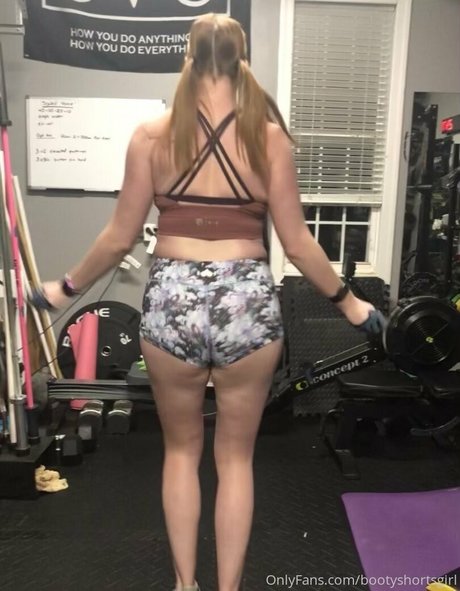 Photo nue de fuite OnlyFans de Bootyshortsgirl