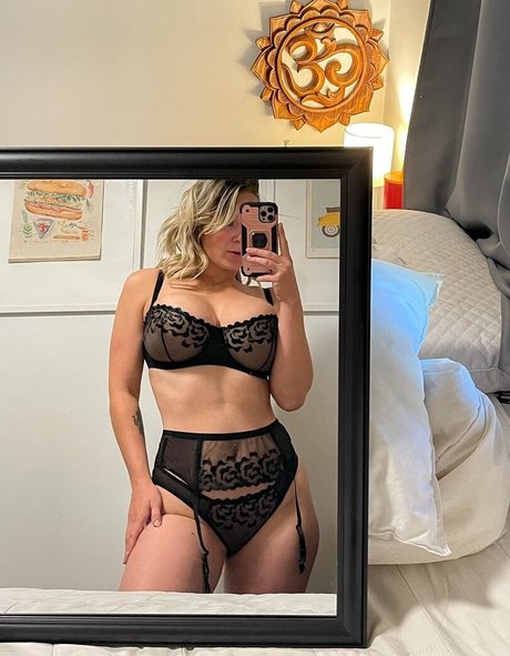 Photo nue de fuite OnlyFans de Saterra St Jean