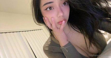Photo nue de fuite OnlyFans de Freemi