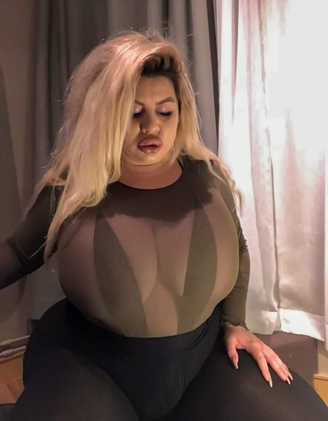 Photo nue de fuite OnlyFans de Natashacrownfree