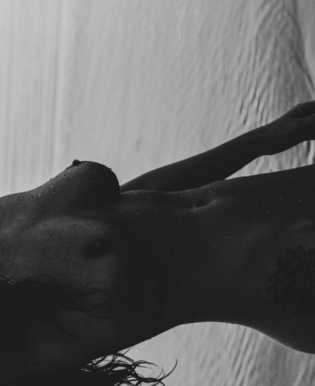 Photo nue de fuite OnlyFans de Lumiray