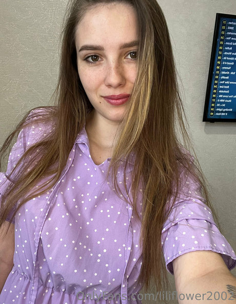 Photo nue de fuite OnlyFans de Liliflower2002