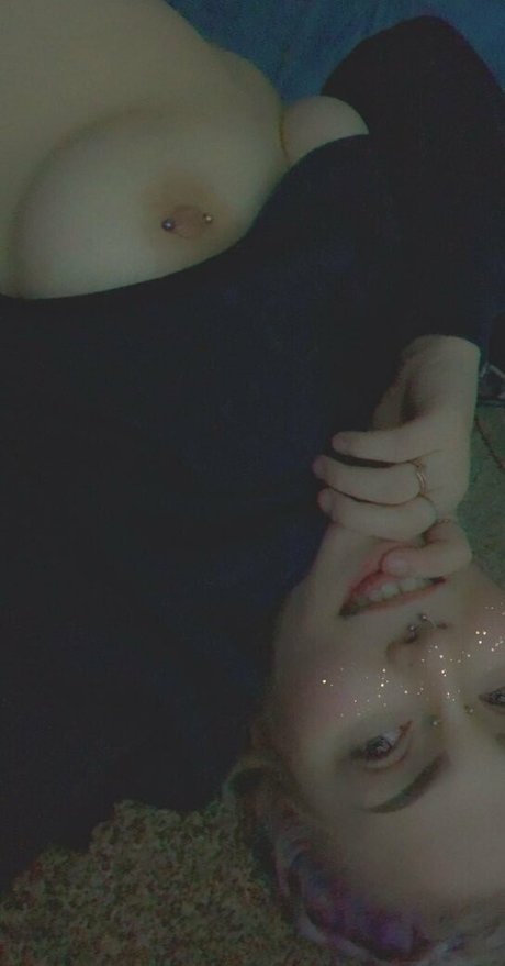Photo nue de fuite OnlyFans de Suxx2suk