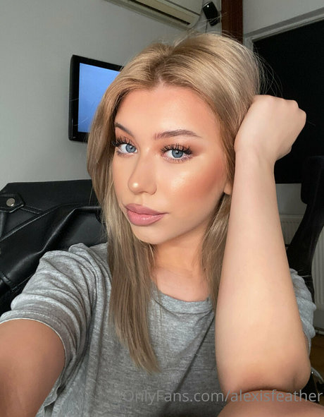 Photo nue de fuite OnlyFans de Alexisfeather