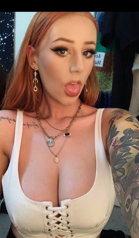 Photo nue de fuite OnlyFans de Hollie Rutter
