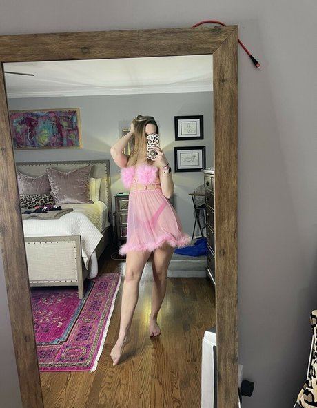 Photo nue de fuite OnlyFans de Peach Perfect