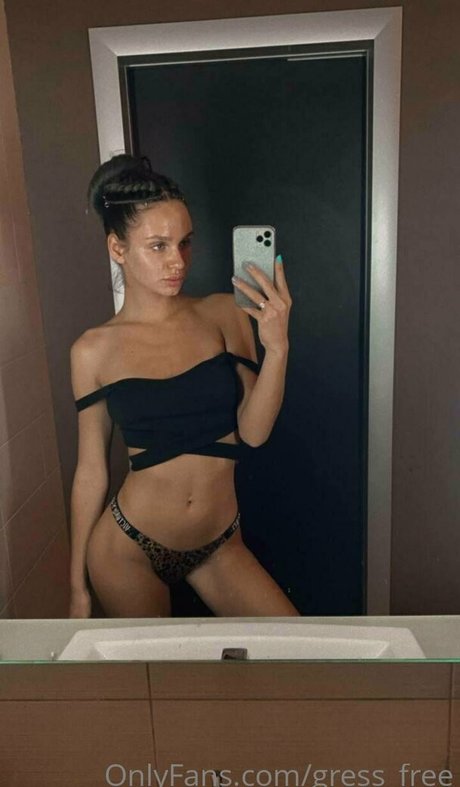 Photo nue de fuite OnlyFans de Gressfree