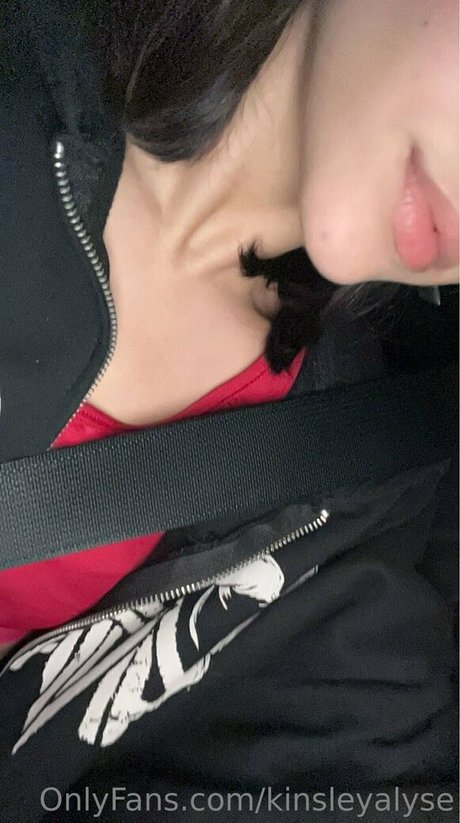 Photo nue de fuite OnlyFans de Kinsleyalyse